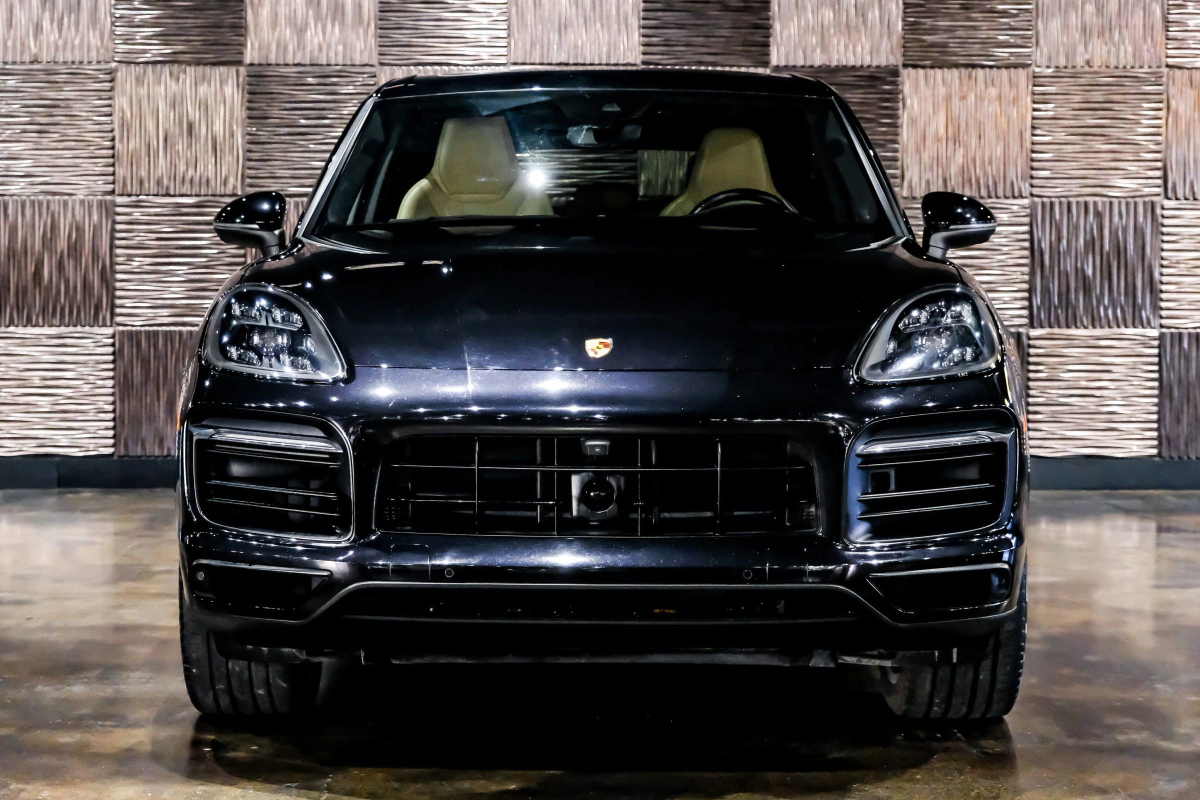 Used 2020 Porsche Cayenne S image 6