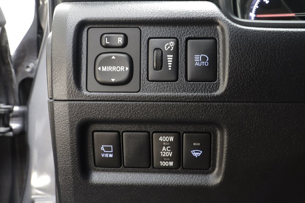 Used 2023 Toyota 4Runner Limited AWD/4WD image 14