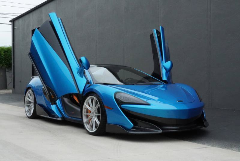 Used 2020 McLaren 600LT Spider RWD image 12
