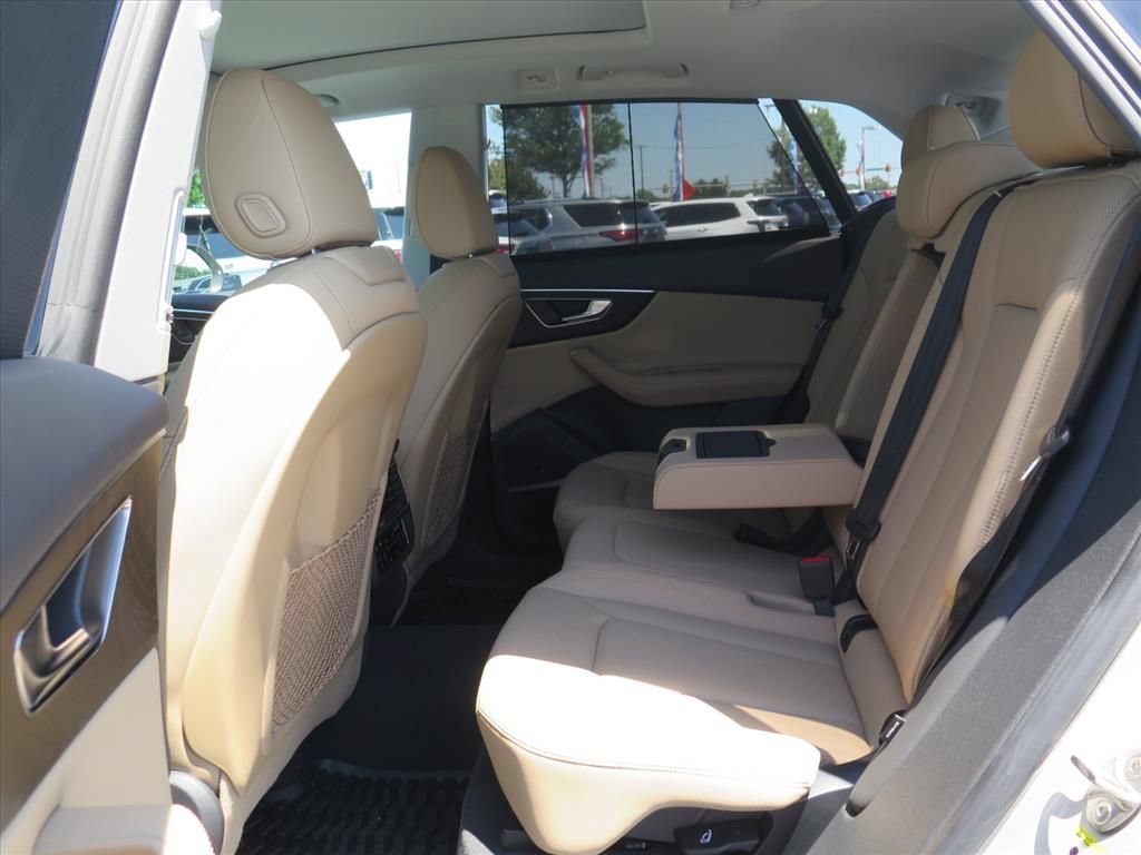 Used 2023 Audi Q8 Premium Plus w/ Premium Plus Package AWD/4WD image 24
