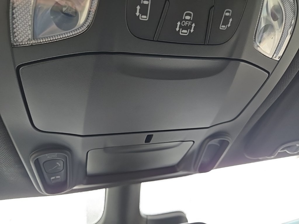 New 2026 Chrysler Pacifica Select w/ S Appearance Package FWD image 66