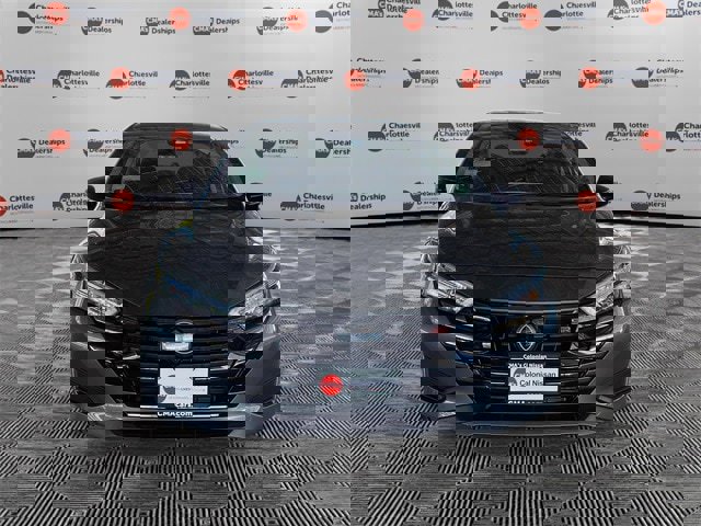 New 2025 Nissan Versa SR w/ Trunk Package image 8