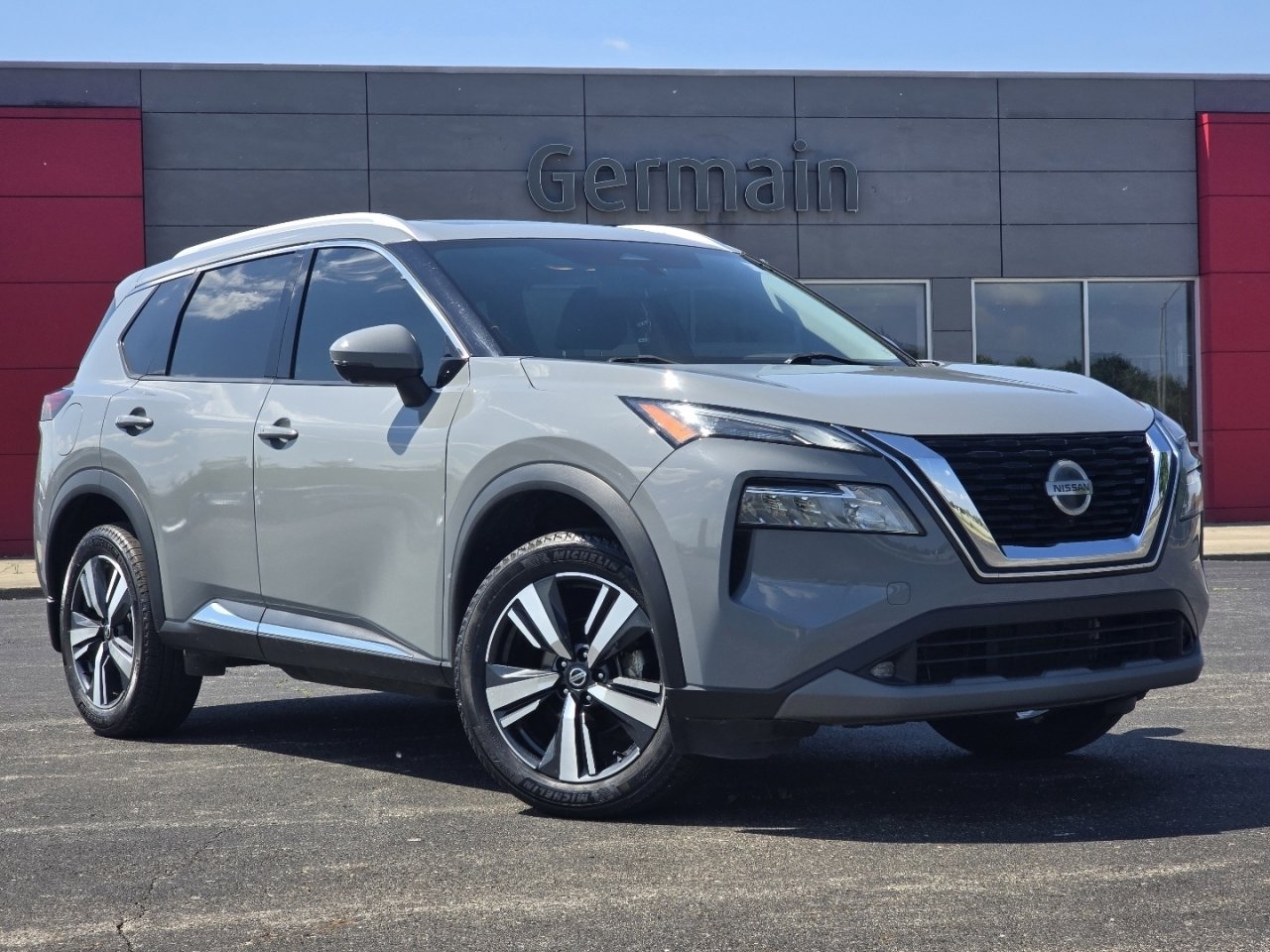 Used 2021 Nissan Rogue SL AWD/4WD image 2