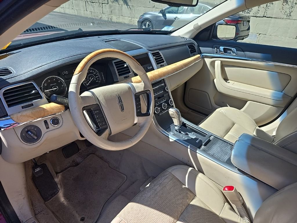 Used 2009 Lincoln MKS image 8