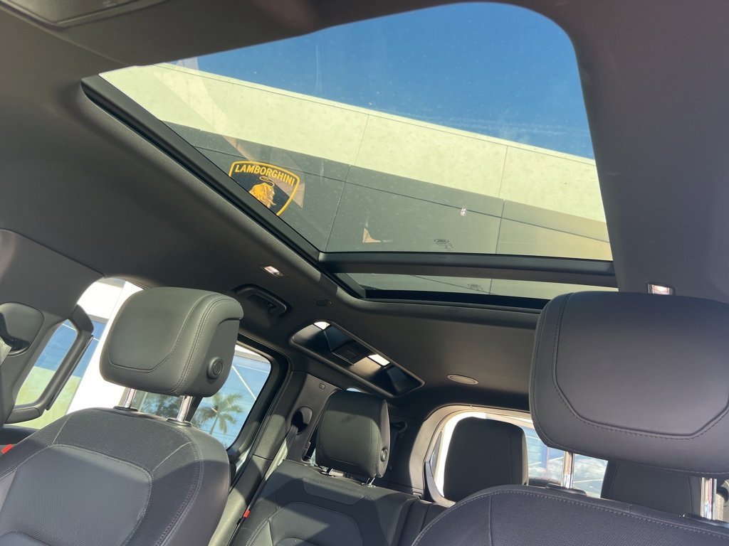 Used 2022 Land Rover Defender 110 X-Dynamic HSE image 22