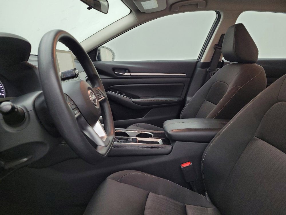 Used 2023 Nissan Altima 2.5 SV image 17