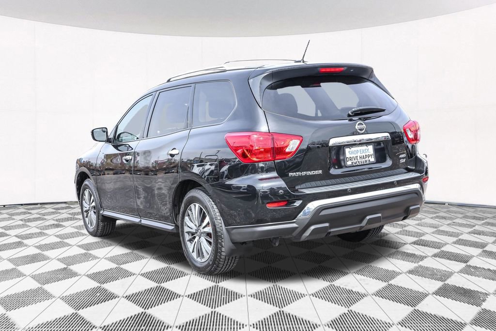 Used 2017 Nissan Pathfinder SV w/ SV Cold Weather Package image 14