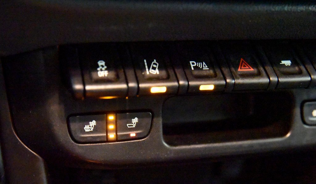 Used 2021 Chevrolet Colorado Z71 w/ Safety Package image 29