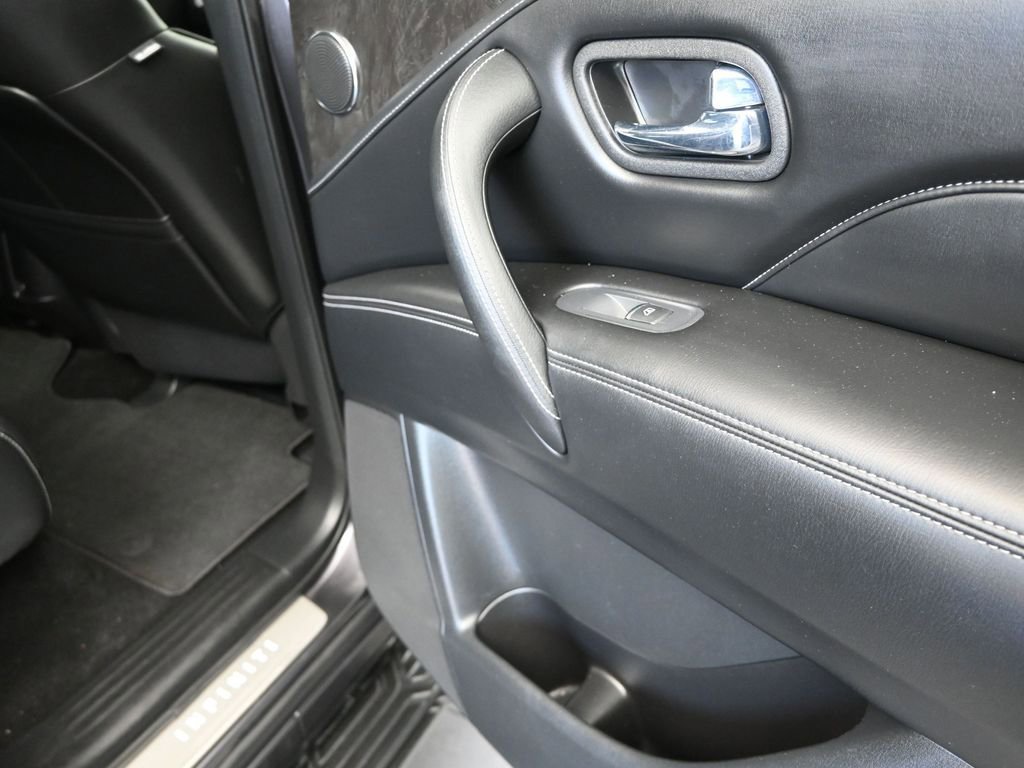 Used 2022 INFINITI QX80 Luxe w/ Cargo Package image 22