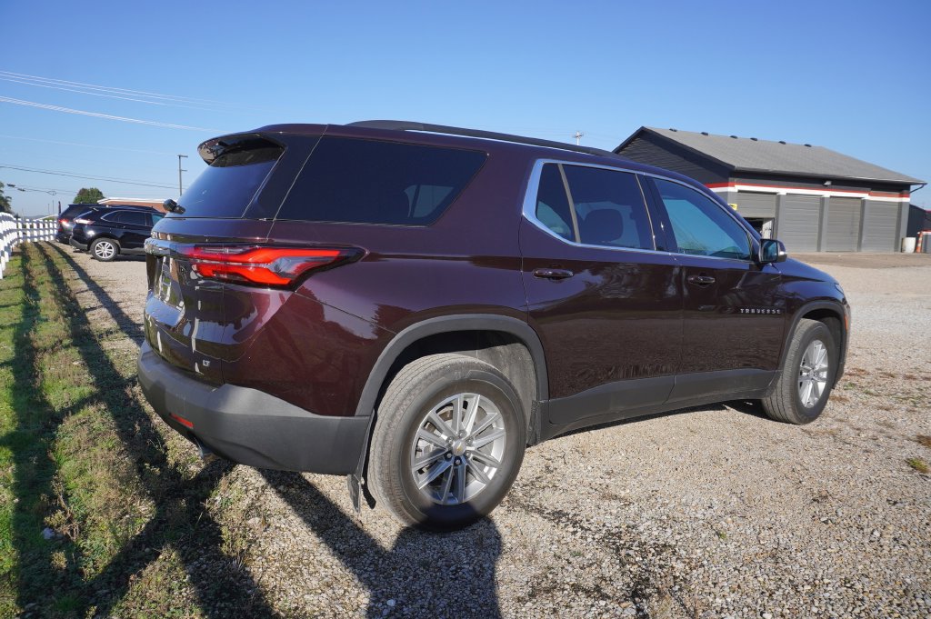 Used 2023 Chevrolet Traverse LT FWD image 6