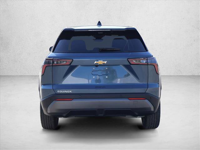 New 2026 Chevrolet Equinox LT w/ Convenience Package II FWD image 8
