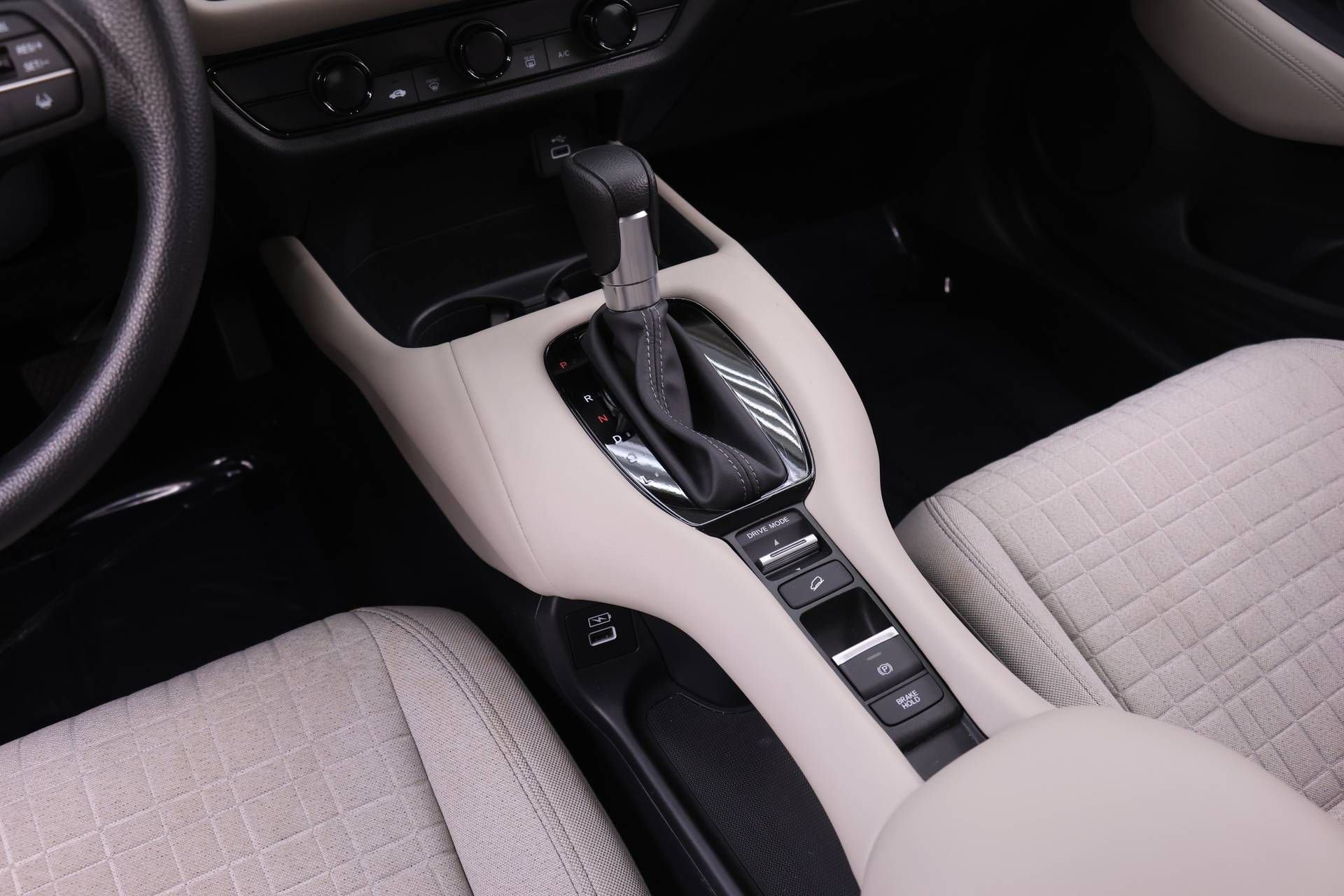 Certified 2023 Honda HR-V LX image 13