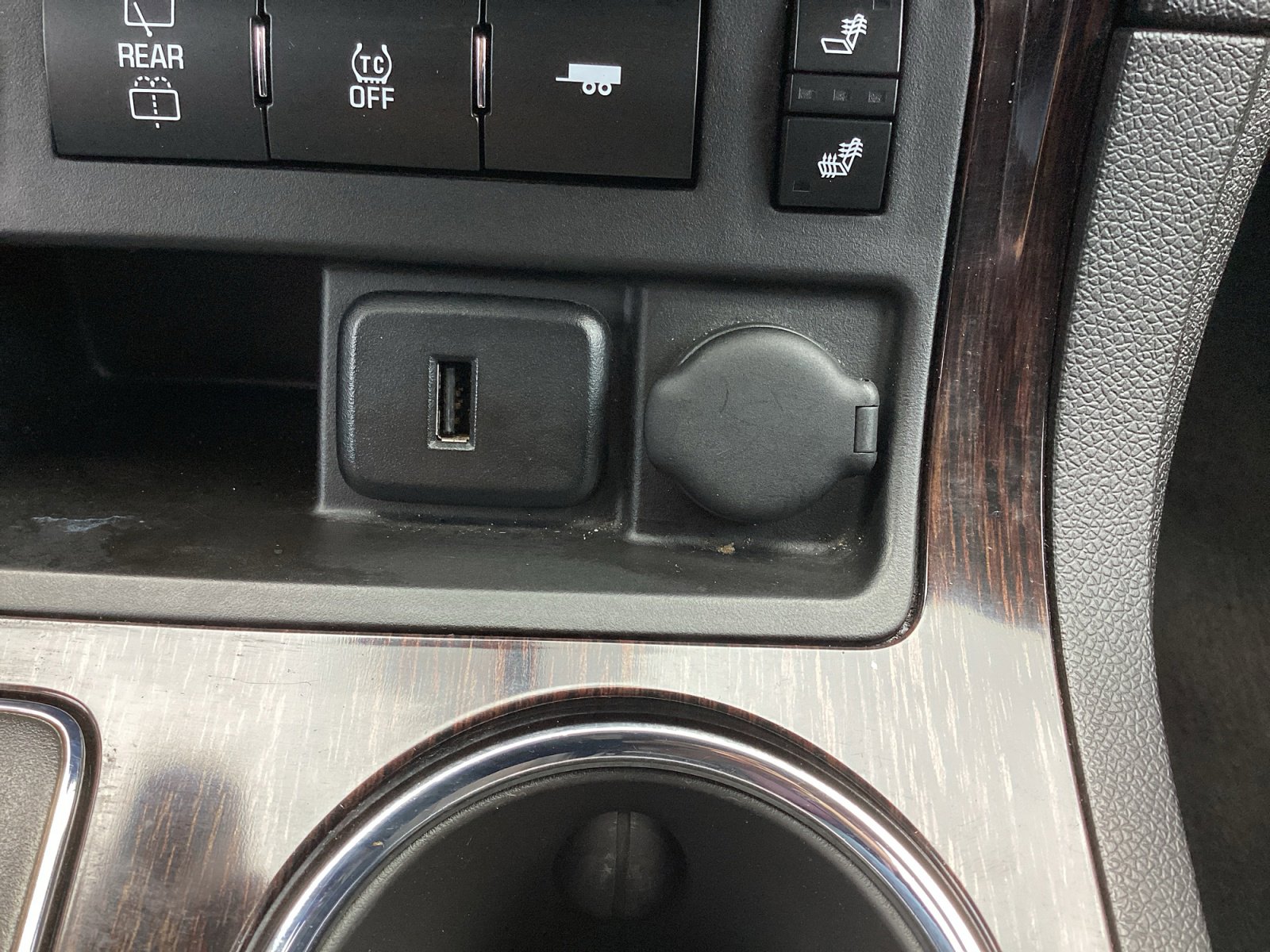 Used 2017 Chevrolet Traverse LT FWD image 24