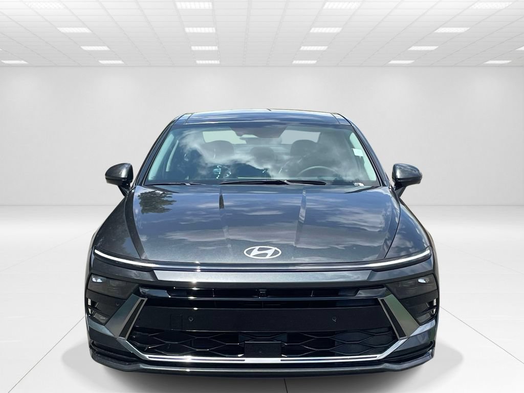 New 2026 Hyundai Sonata Limited FWD image 2