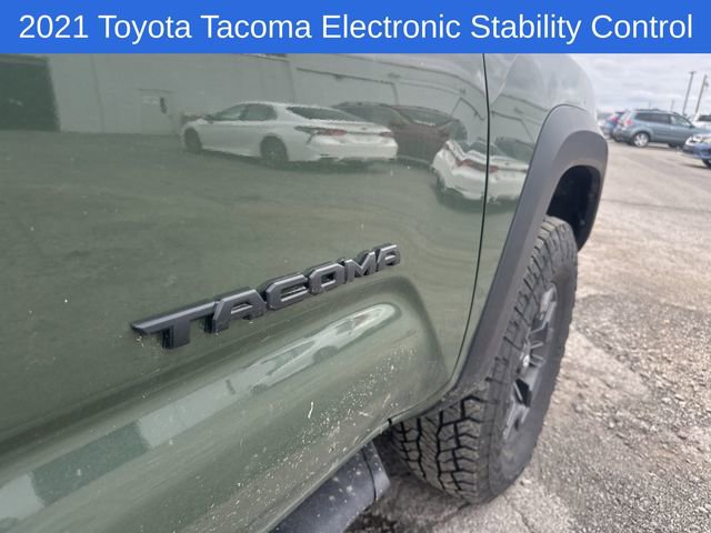 Used 2021 Toyota Tacoma SR5 w/ Trail Edition AWD/4WD image 23