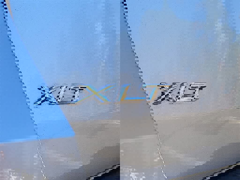 Used 2021 Ford Explorer XLT w/ Equipment Group 202A image 27