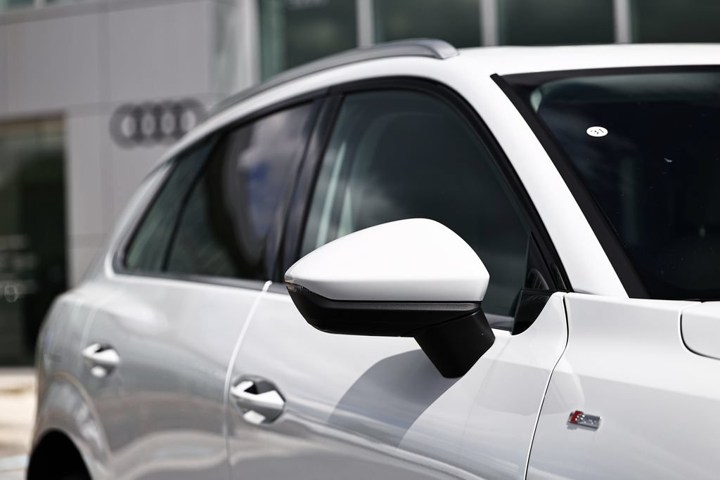 New 2026 Audi Q3 quattro 2.0T AWD/4WD image 3