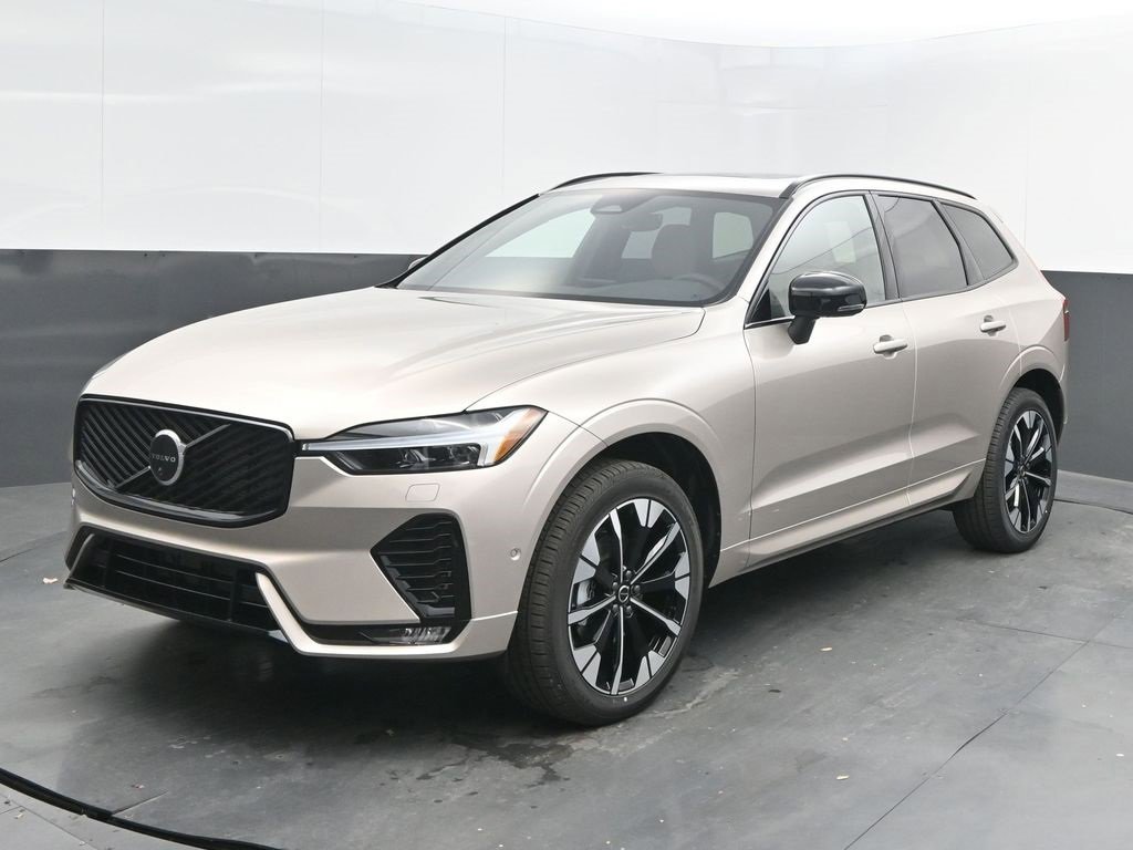 New 2026 Volvo XC60 B5 Plus w/ Protection Package Premier image 3