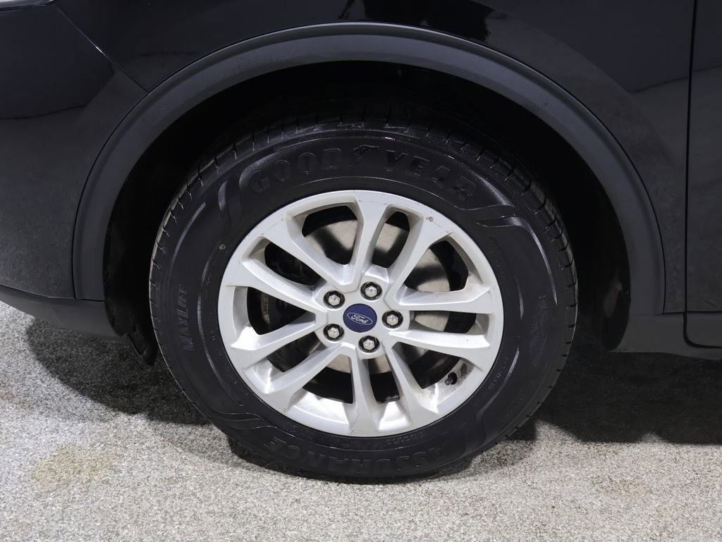 Used 2021 Ford Escape SE image 9