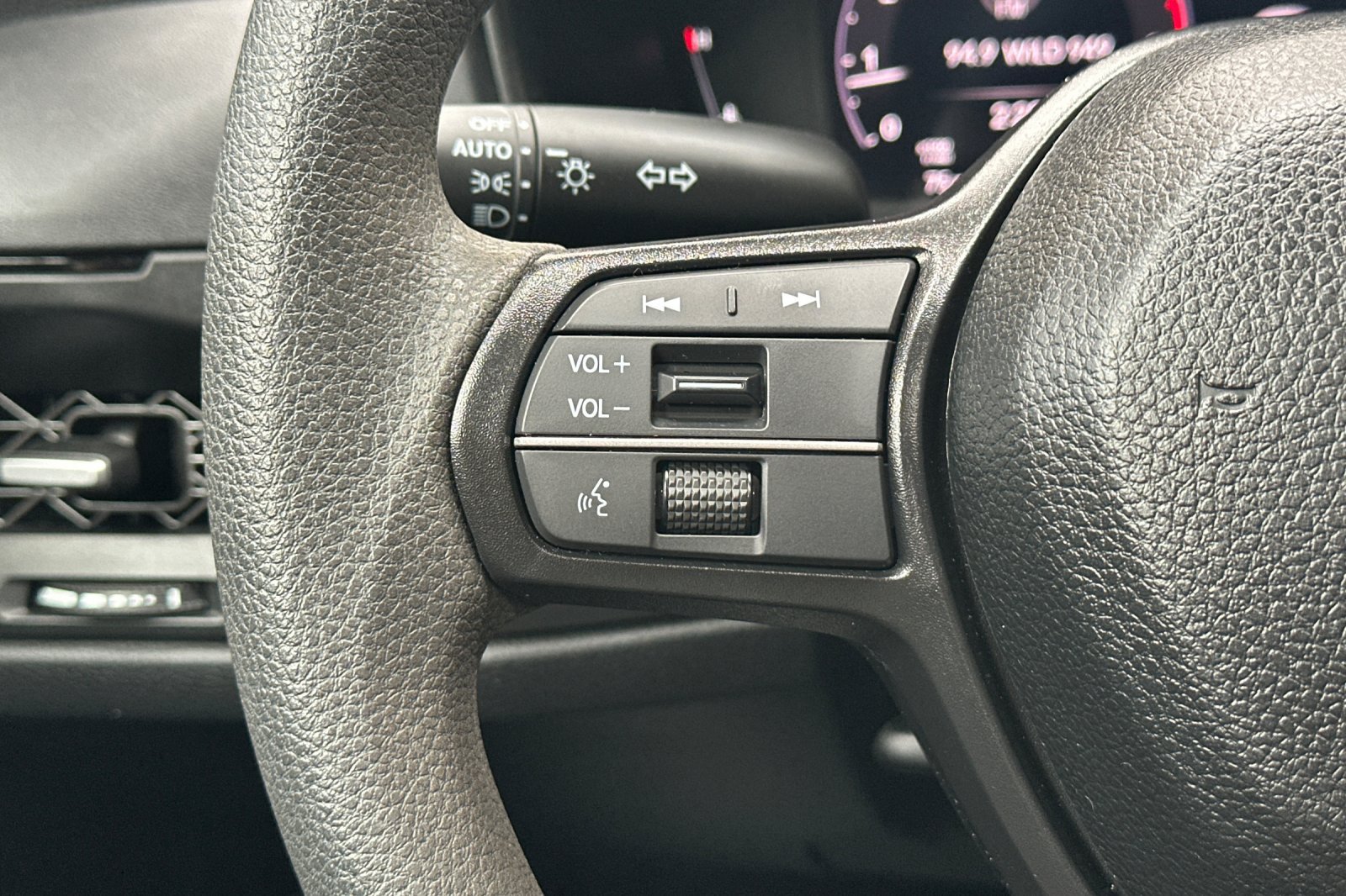 Used 2025 Honda Accord SE image 29
