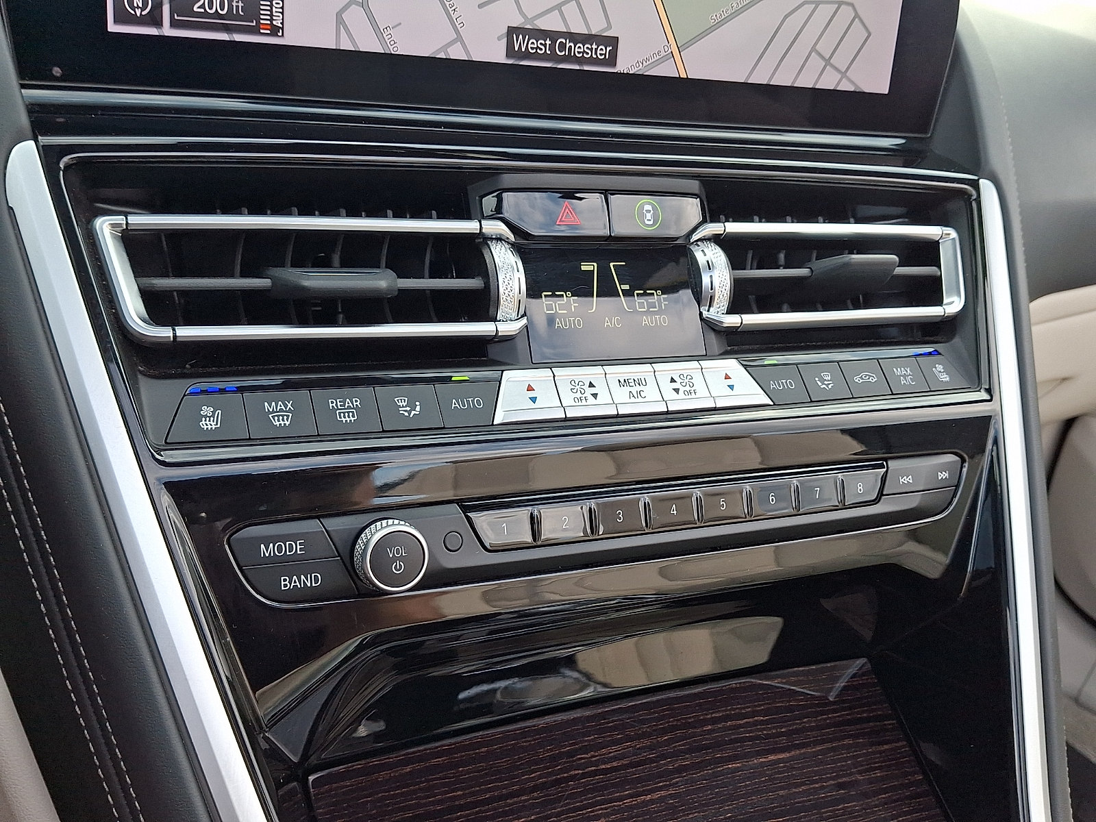 Used 2025 BMW 840i xDrive Convertible AWD/4WD image 18