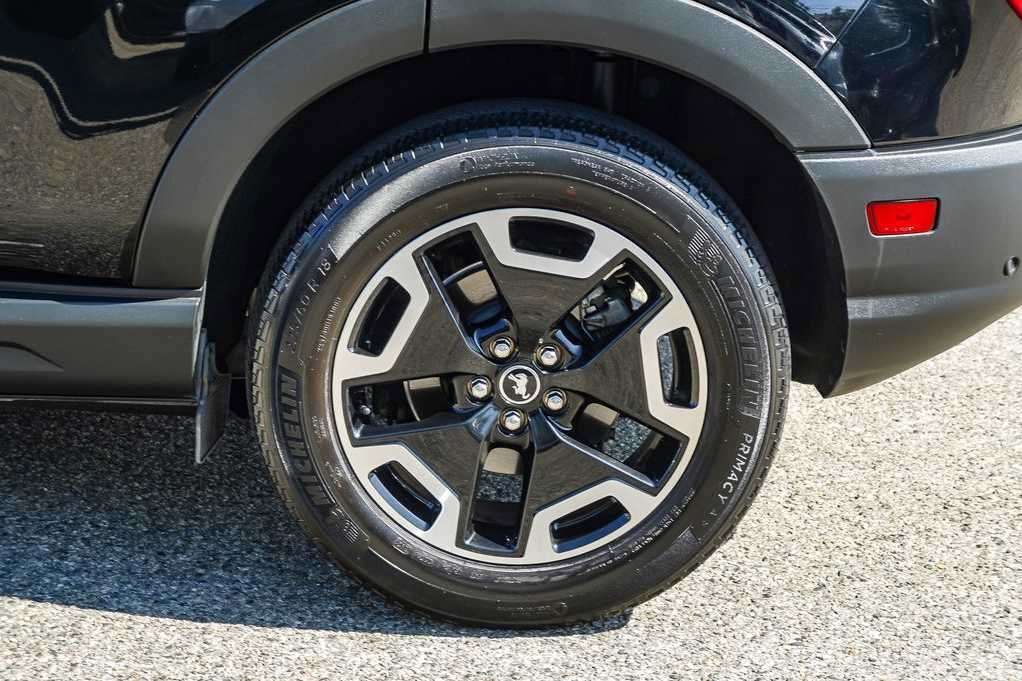 Used 2021 Ford Bronco Sport Outer Banks w/ Outer Banks Package (96D) AWD/4WD image 11