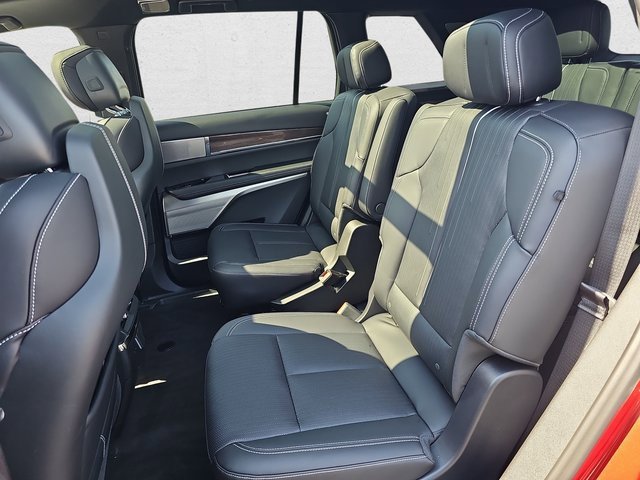 New 2026 Cadillac Vistiq Luxury image 16