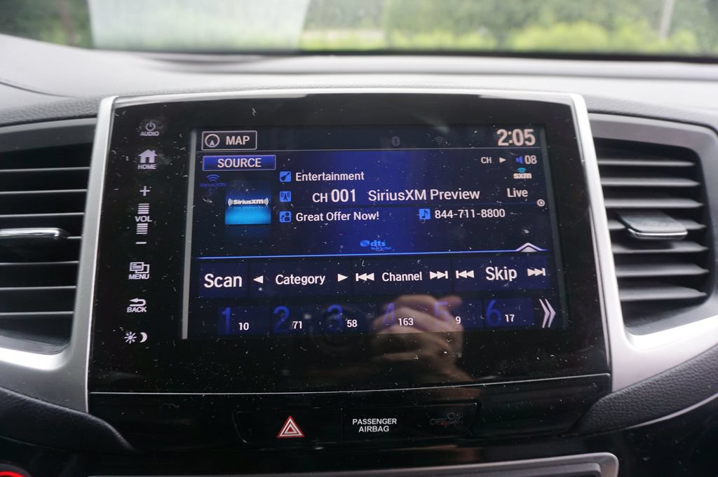 Used 2017 Honda Pilot Elite image 10