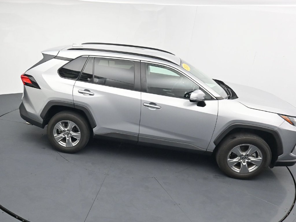 Used 2024 Toyota RAV4 XLE AWD/4WD image 31
