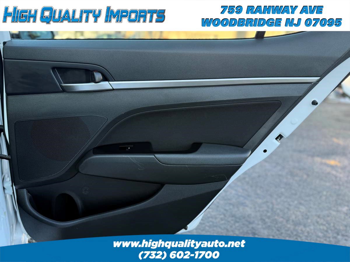 Used 2020 Hyundai Elantra SEL w/ Cargo Package (C1) image 48