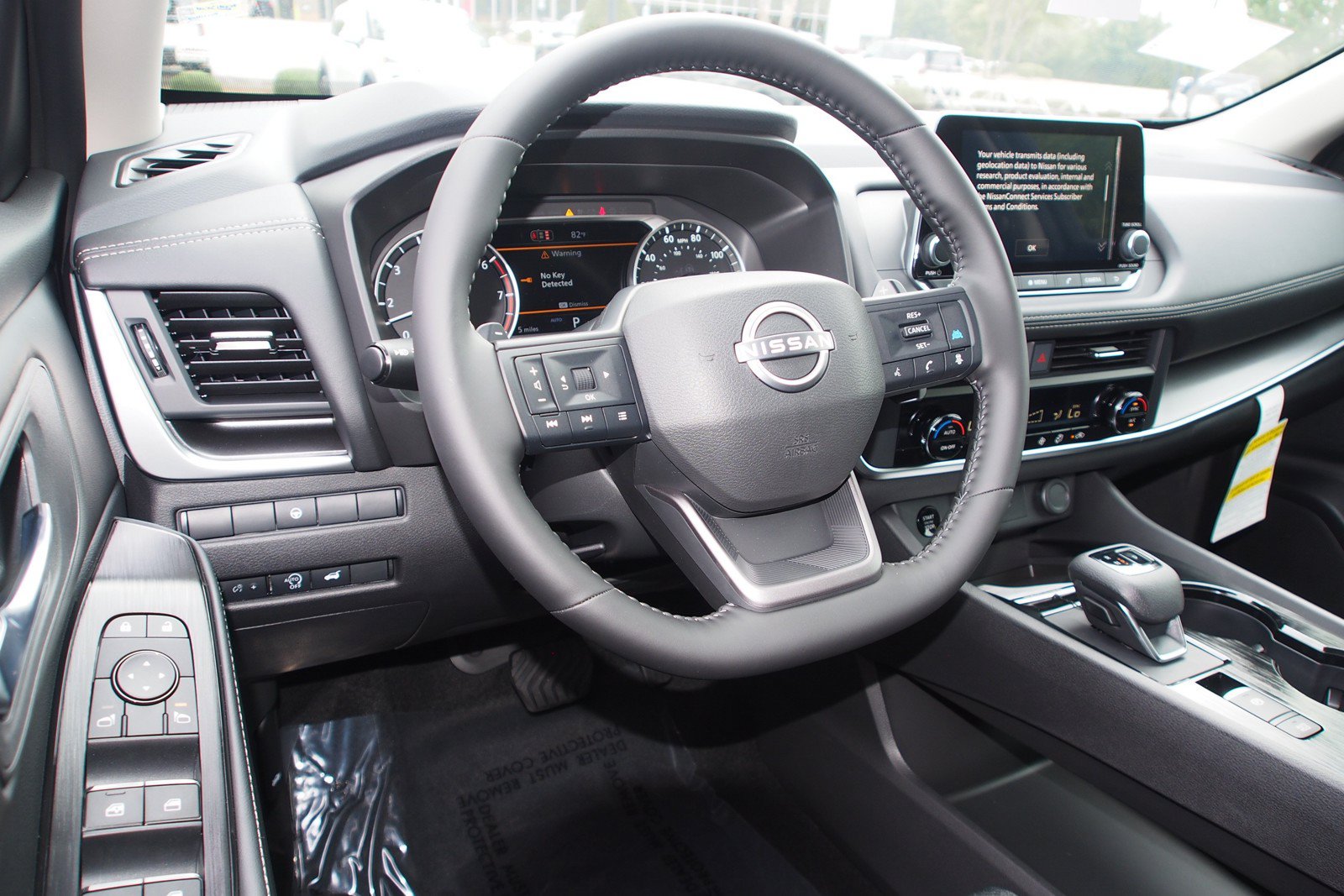 Used 2026 Nissan Rogue SV AWD/4WD image 14