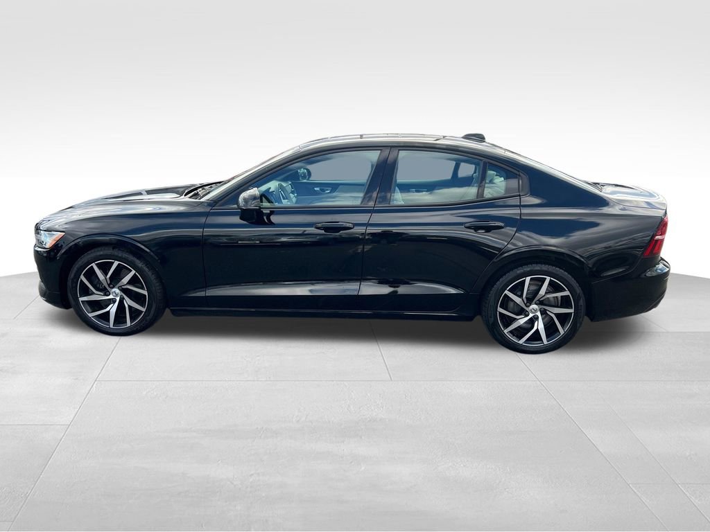 Used 2020 Volvo S60 T6 Momentum image 5