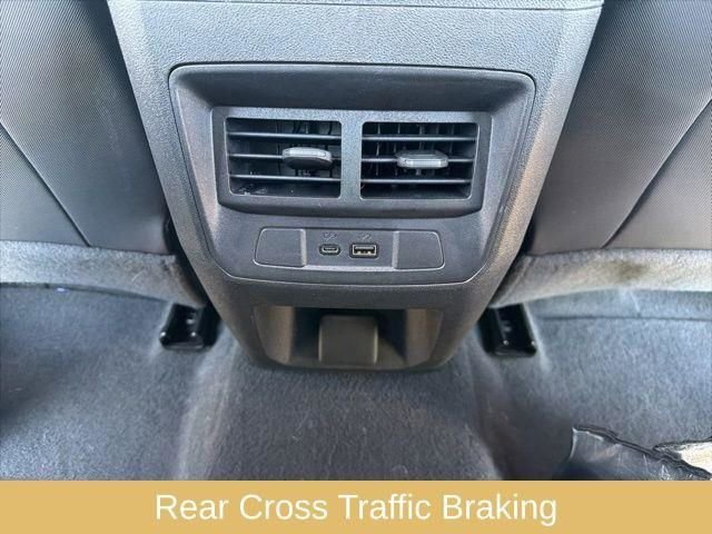 Used 2024 Chevrolet Colorado Z71 w/ Z71 Convenience Package 2 image 29