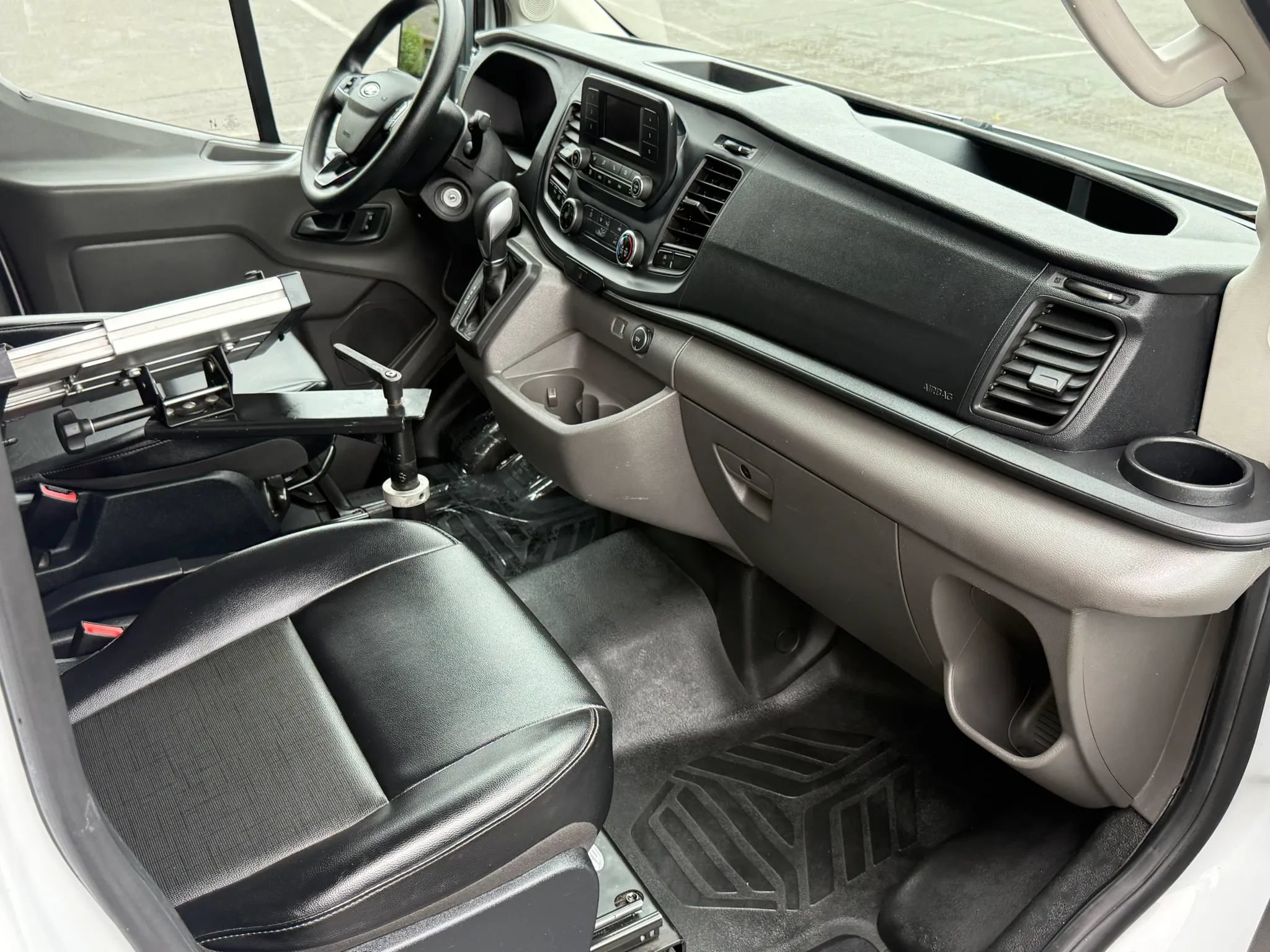 Used 2020 Ford Transit 350 Medium Roof RWD image 14