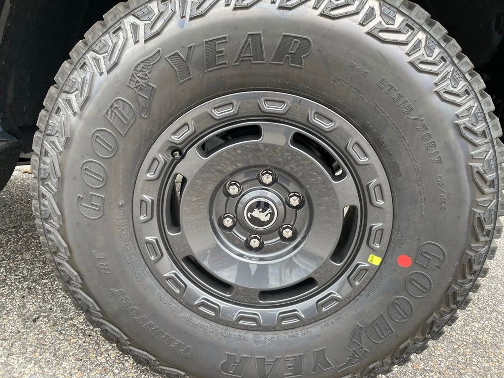 New 2025 Ford Bronco Outer Banks w/ Sasquatch Package image 6