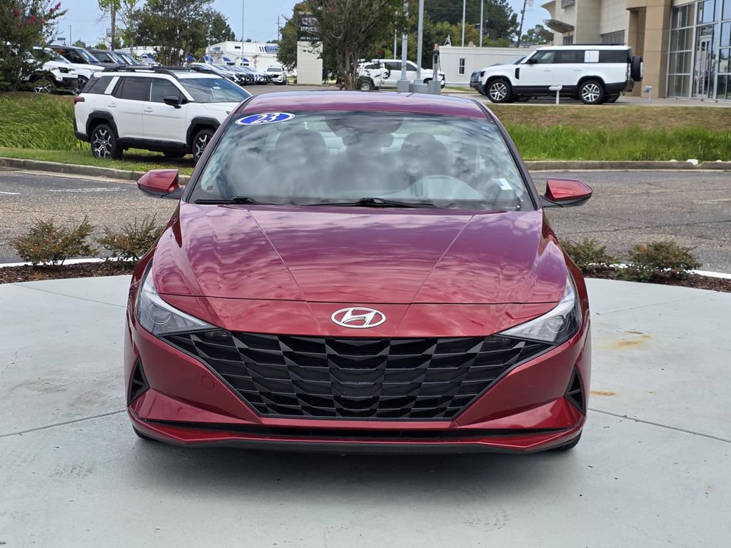 Used 2023 Hyundai Elantra SEL FWD image 2
