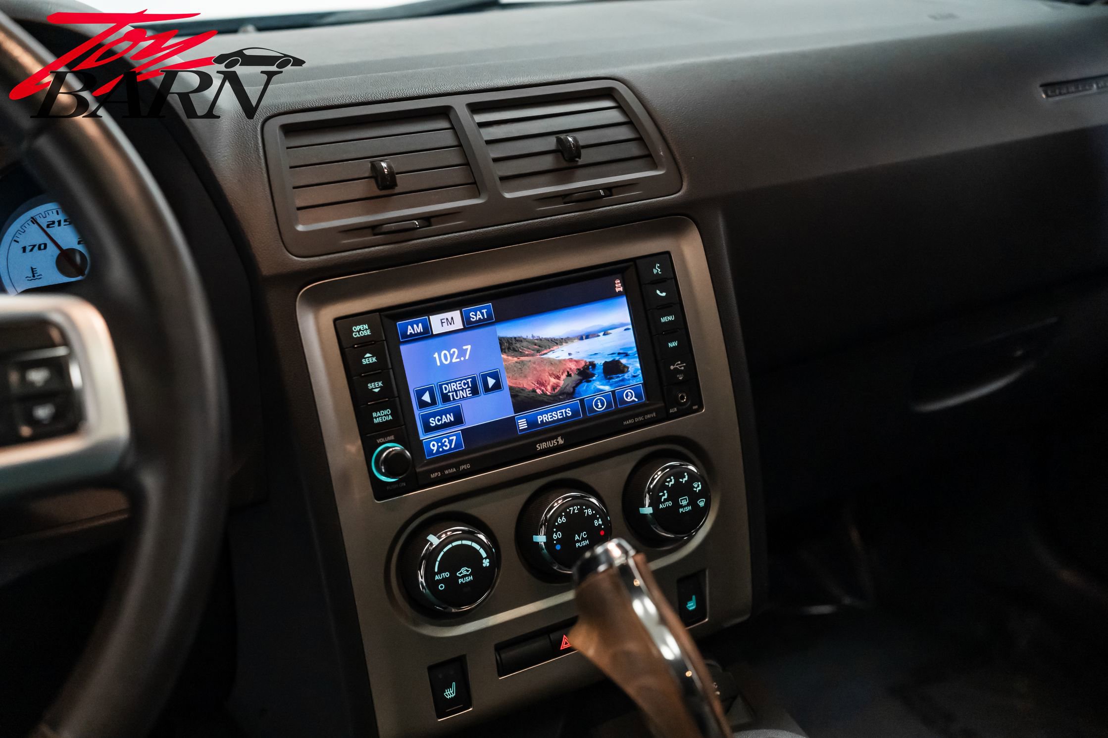 Used 2011 Dodge Challenger SRT8 image 36