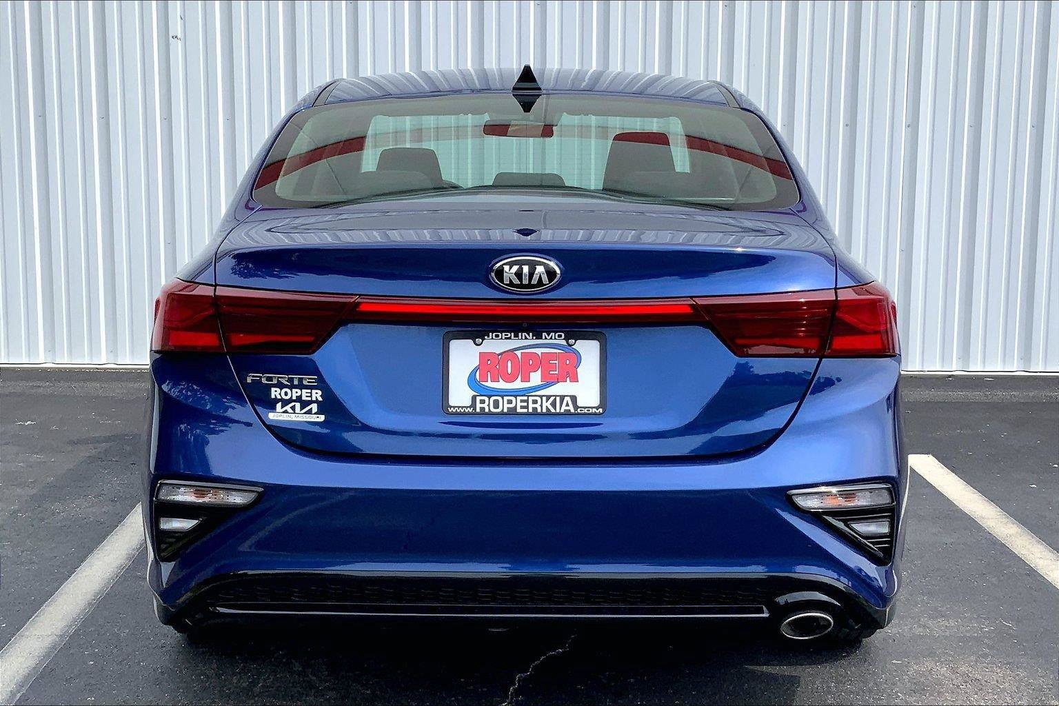 Used 2021 Kia Forte LXS FWD image 4