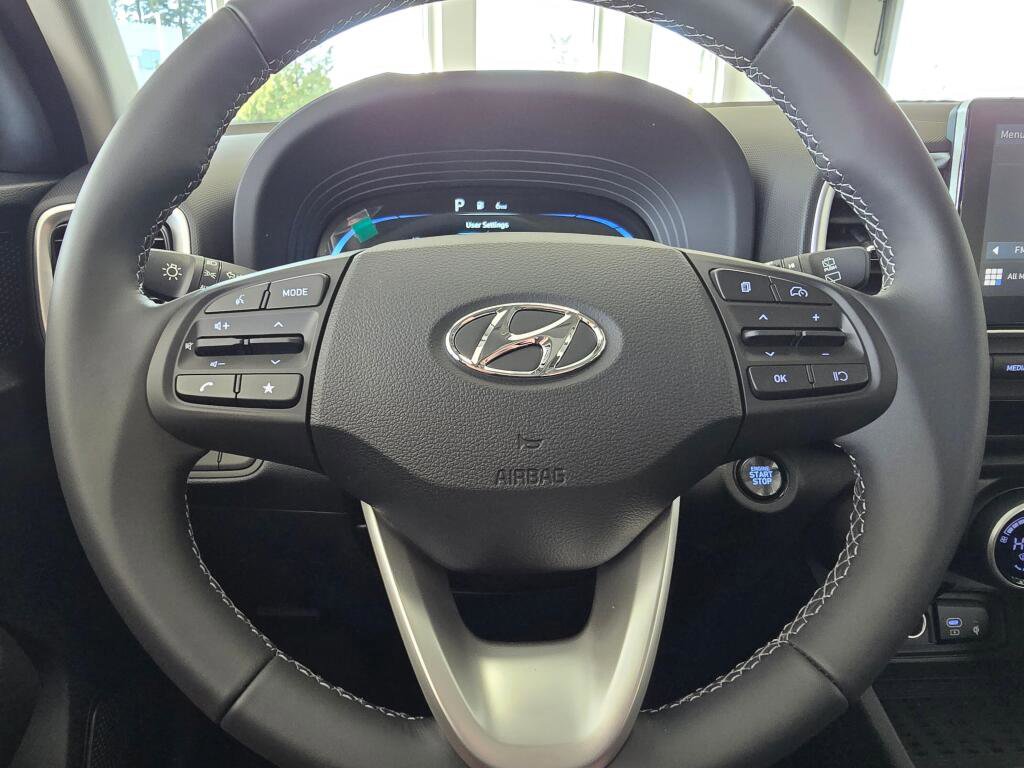 New 2026 Hyundai Venue SEL FWD image 21