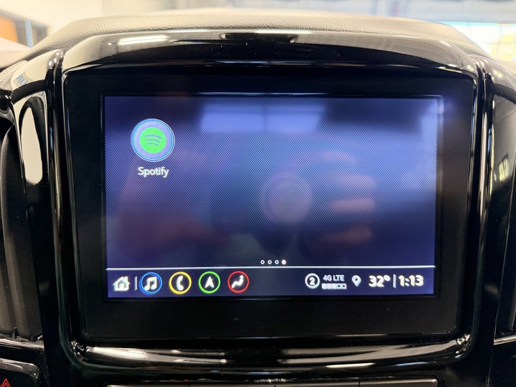 Used 2024 Chevrolet Traverse Premier image 53