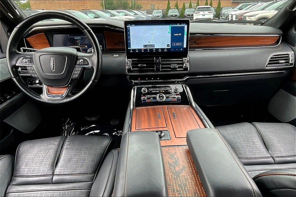Used 2023 Lincoln Navigator Black Label image 21