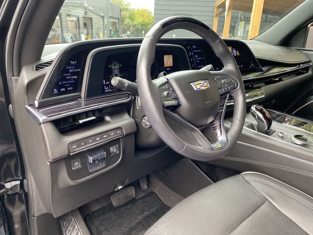 Used 2023 Cadillac Escalade Sport w/ LPO, ONYX Package AWD/4WD image 2