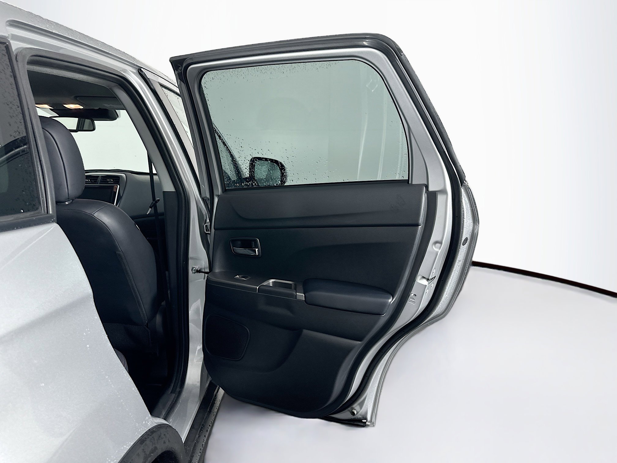 Used 2025 Mitsubishi Outlander Sport SE image 28