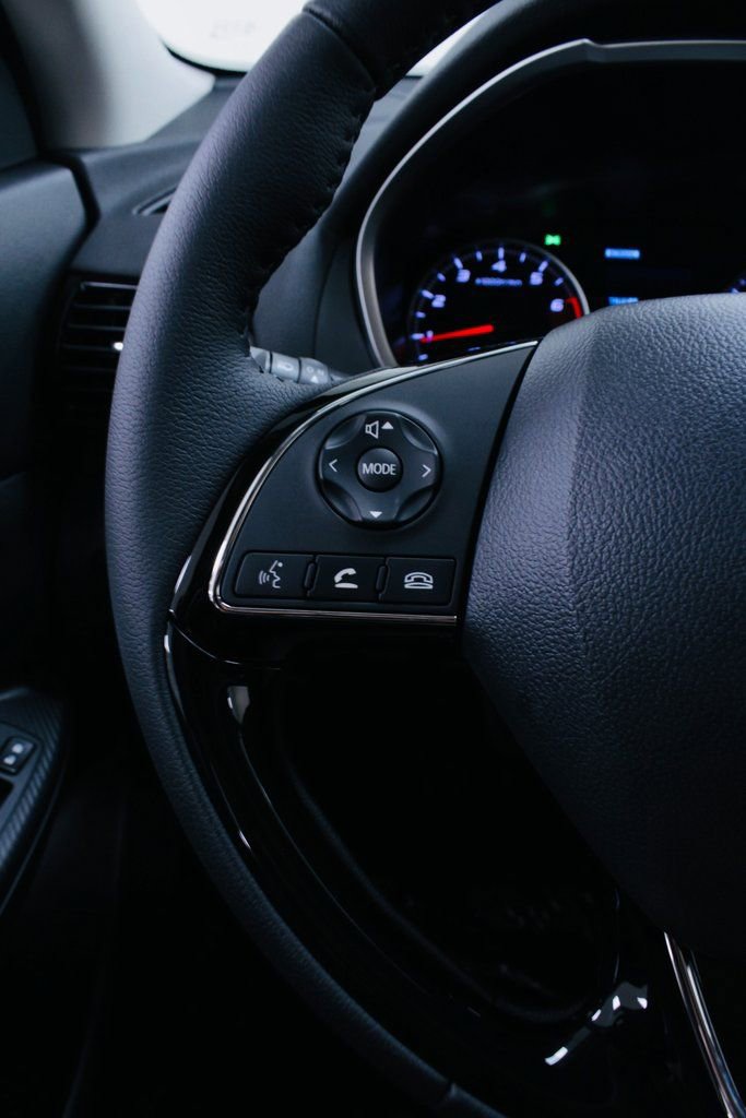 Used 2024 Mitsubishi Eclipse Cross SE image 10