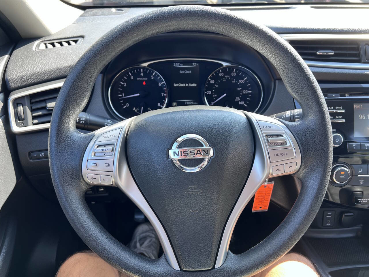 Used 2015 Nissan Rogue S image 14