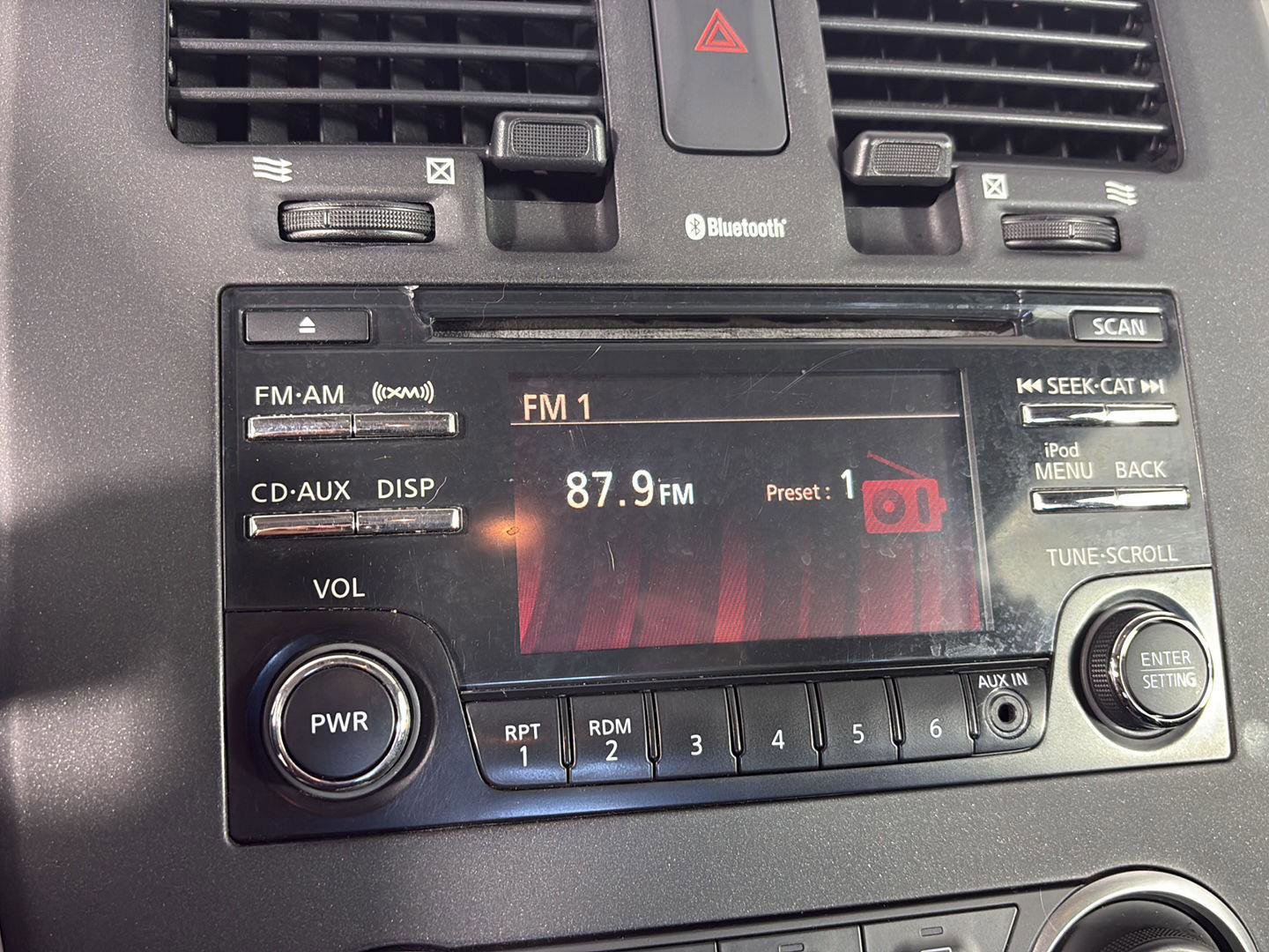 Used 2015 Nissan Leaf S w/ Charge Package image 29