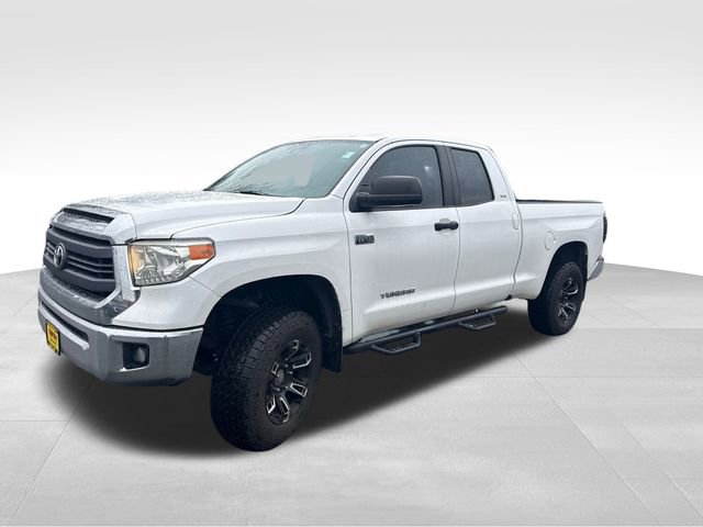Used 2015 Toyota Tundra SR5 w/ SR5 Upgrade Package image 33