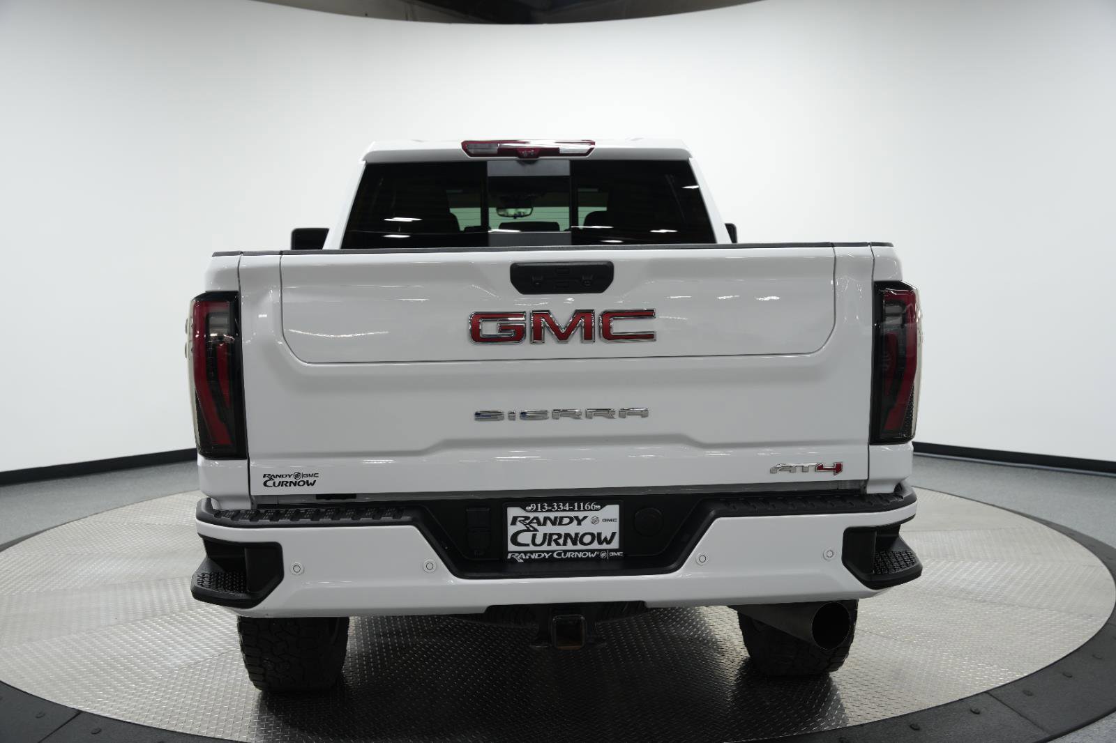 Used 2024 GMC Sierra 2500 AT4 w/ AT4 Premium Plus Package image 8
