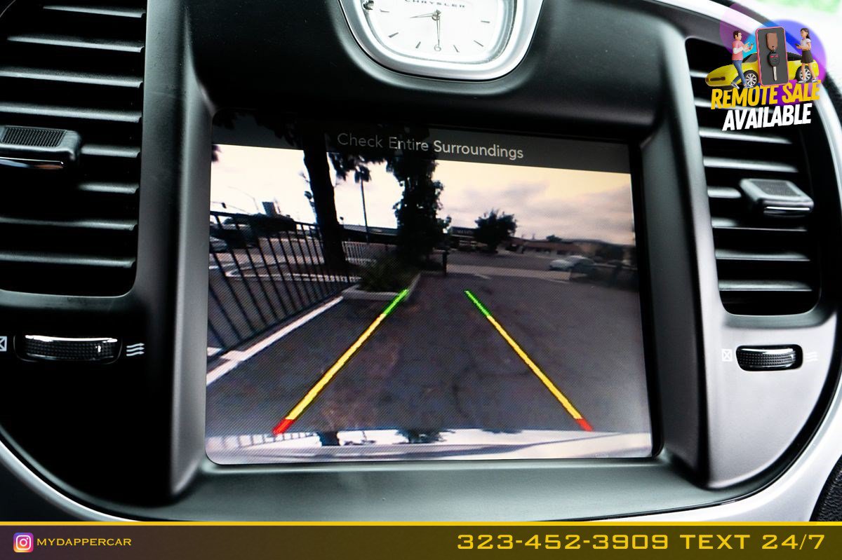 Used 2016 Chrysler 300 C RWD image 39