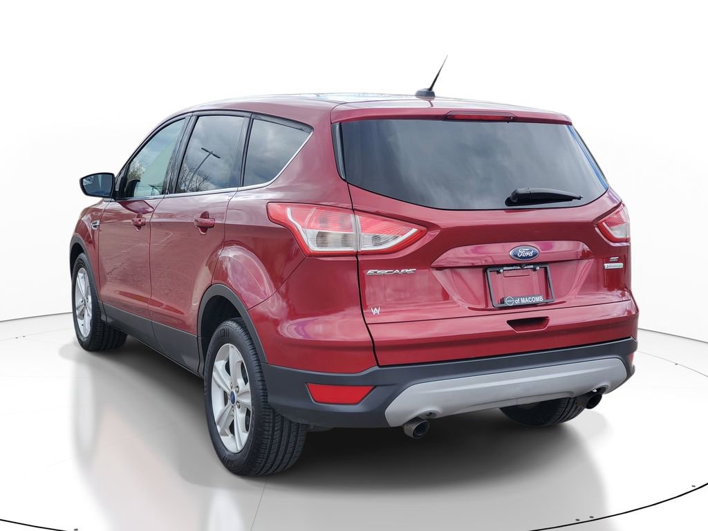 Used 2015 Ford Escape SE FWD image 3